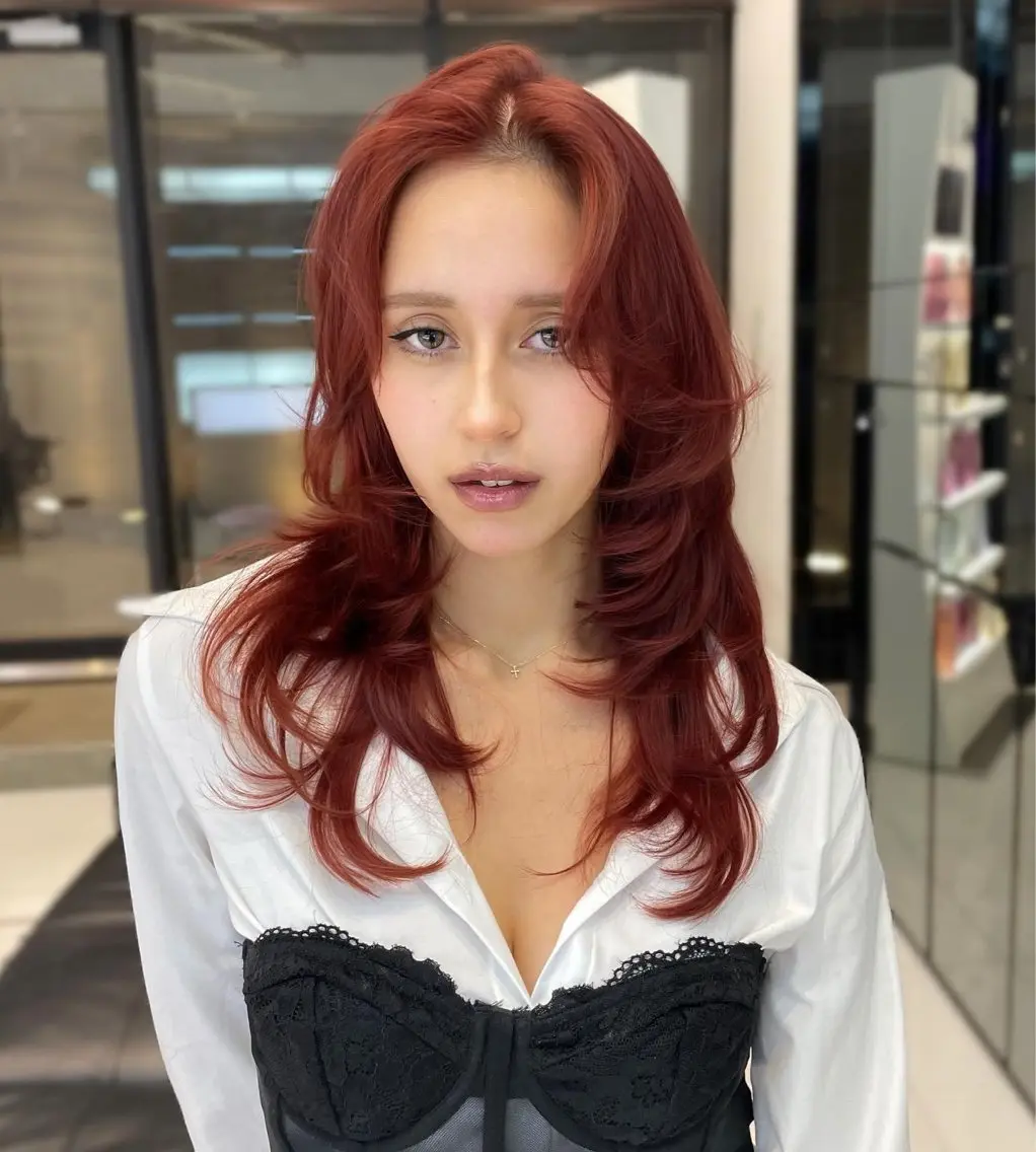 ロング カラー レッドカラー 【韓国❤️海外ヘア】 AYAKAのヘアスタイル