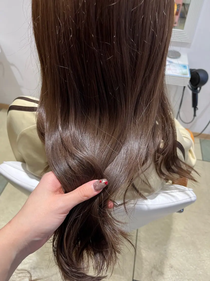 カラー 淡色┊︎ナチュラル 🧁奈那美🧁*.゜のヘアスタイル