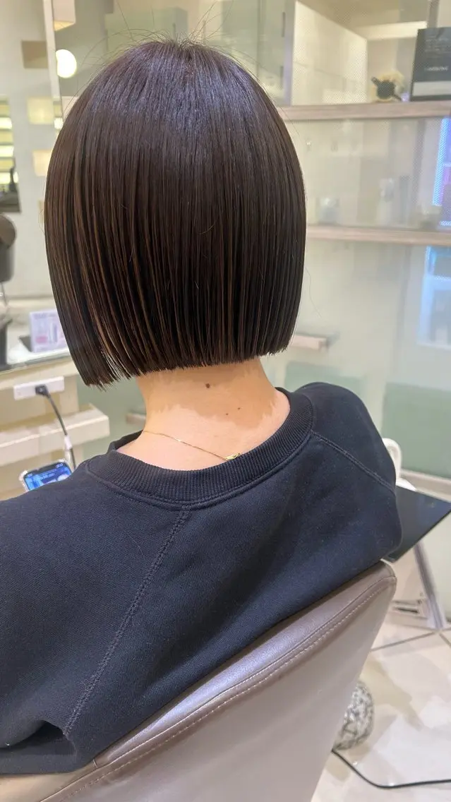 ミディアム カラー HCA studioのヘアスタイル