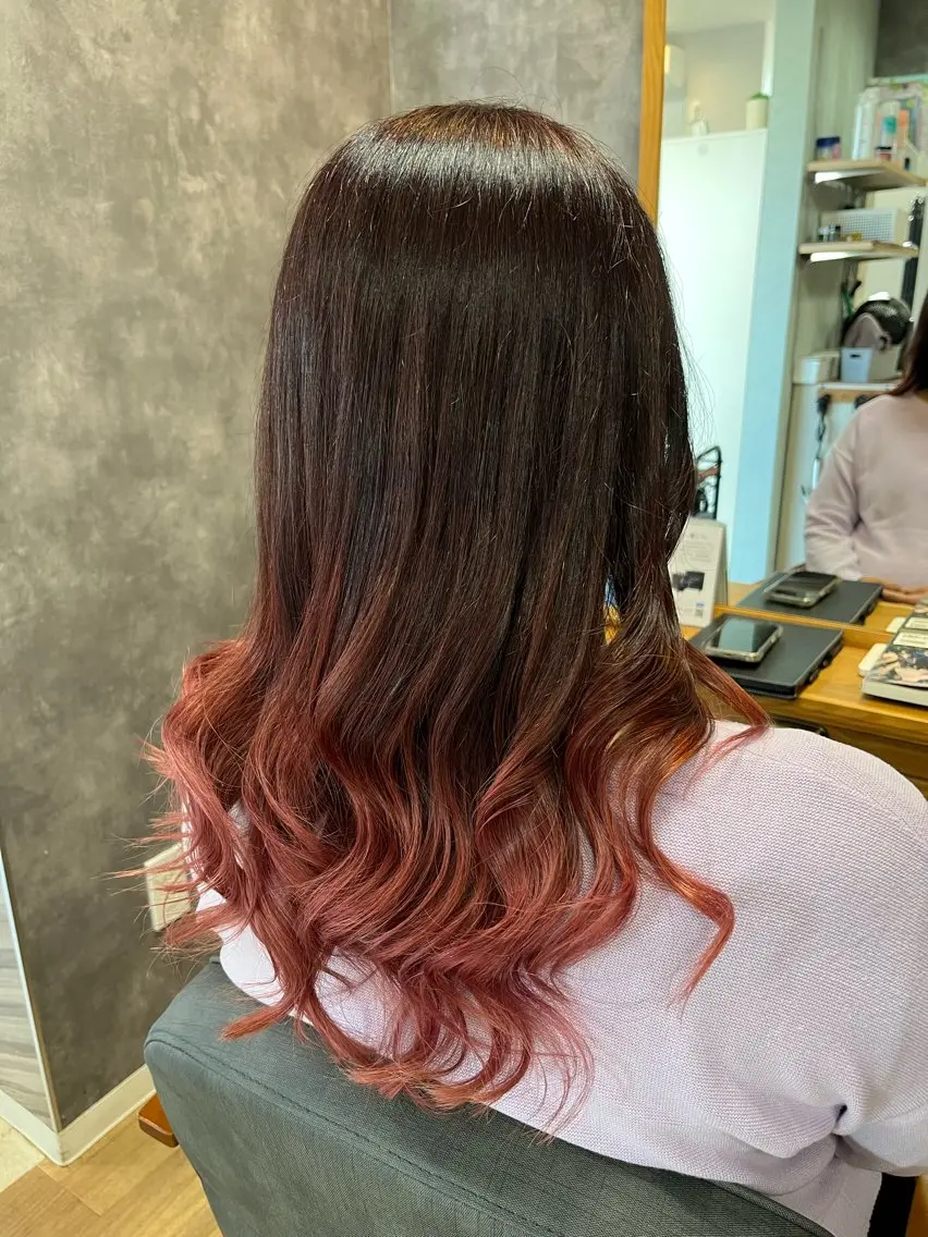 ロング 渡邉 三香子のヘアスタイル