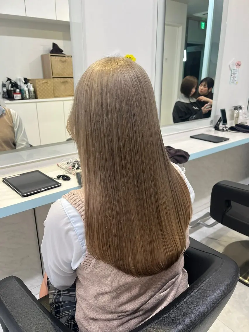 ロング カラー ヘアカラー トリートメント ブリーチカラー 🩵MIZUKIのヘアスタイル