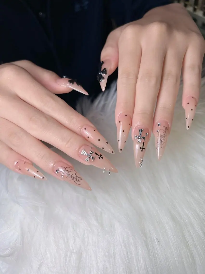 ネイル ハンドネイル Swan Nail Salonのネイルデザイン