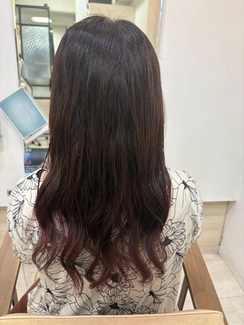カラー 栗田 優月のヘアスタイル