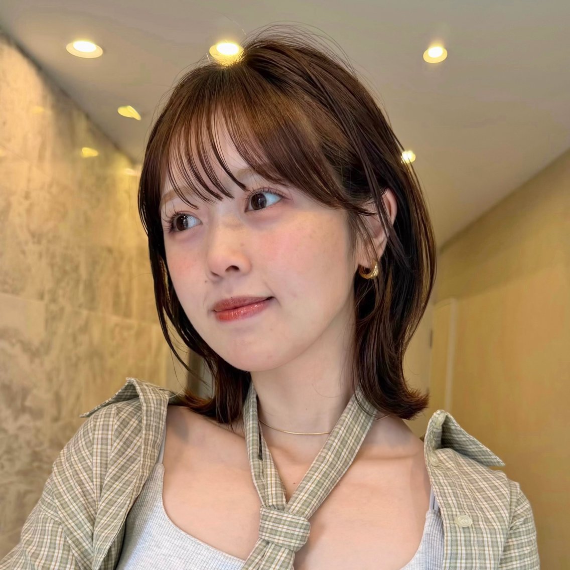 ミディアム カラー 顔周りレイヤー꙳⋆ ミディアム⌇SAKIのヘアスタイル