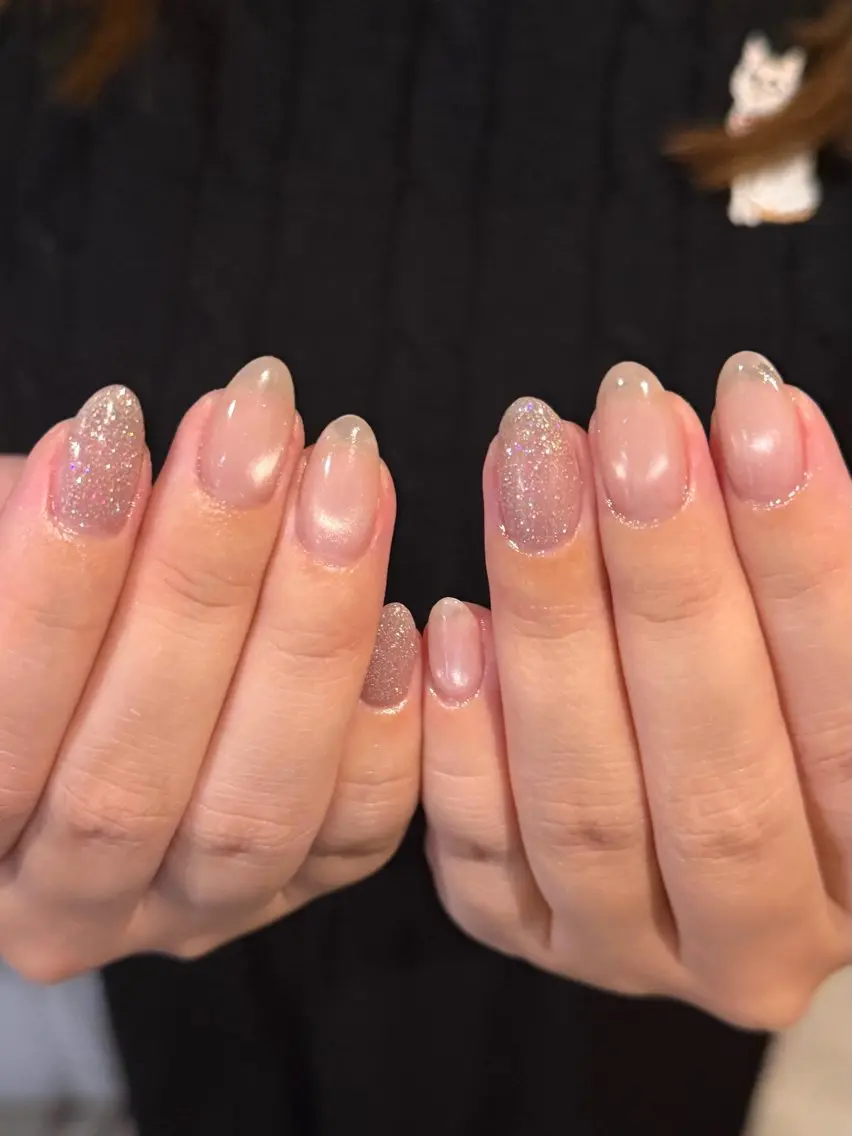 ネイル フラッシュネイル 氷ネイル・うるうるネイル キラキラネイル ピンク ピンクベージュ ハンドネイル NORA南青山/ kanohaのネイルデザイン