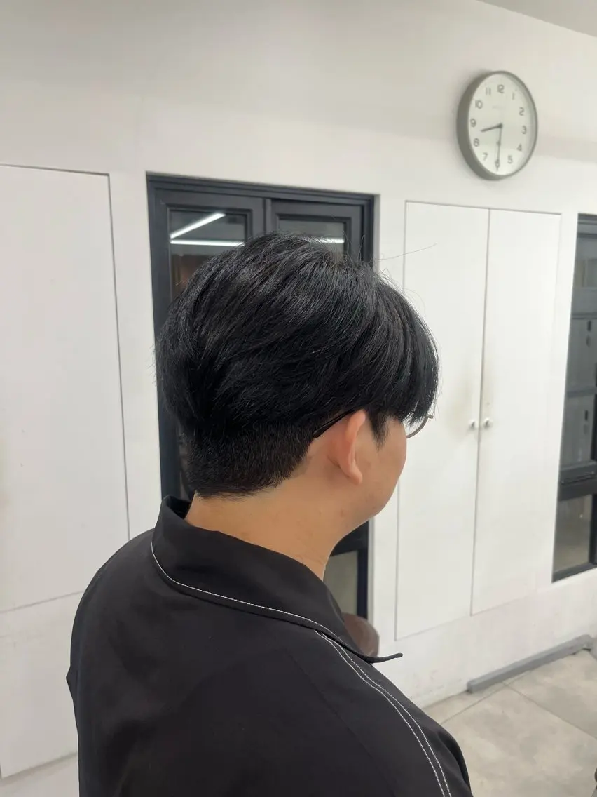 カラー メンズ センターパート メンズ韓国風 カット ヘアカラー トリートメント ヘッドスパ ヘアセット 新宿/韓国ヘア レイヤー SAYAのヘアスタイル