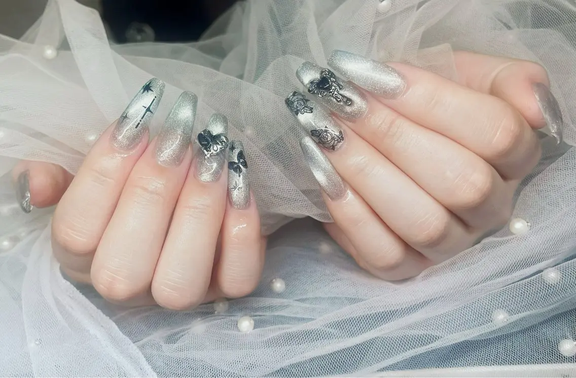 ネイル グラデーション マグネットネイル ミラーネイル Sora Nailのネイルデザイン