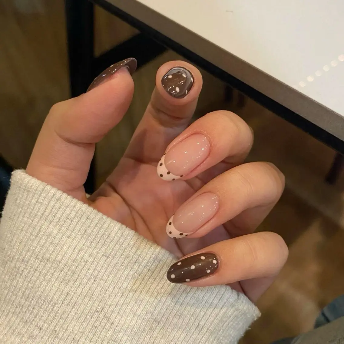 ネイル ハンドネイル ハンドケア SunNail池袋 🍧エミリーのネイルデザイン