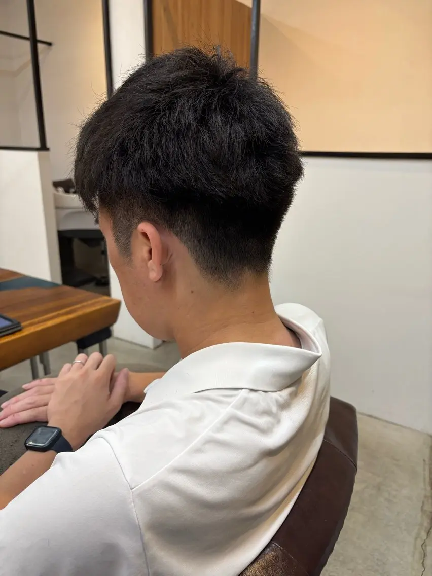 ショート メンズ 刈り上げ 吉沢 史翔のヘアスタイル