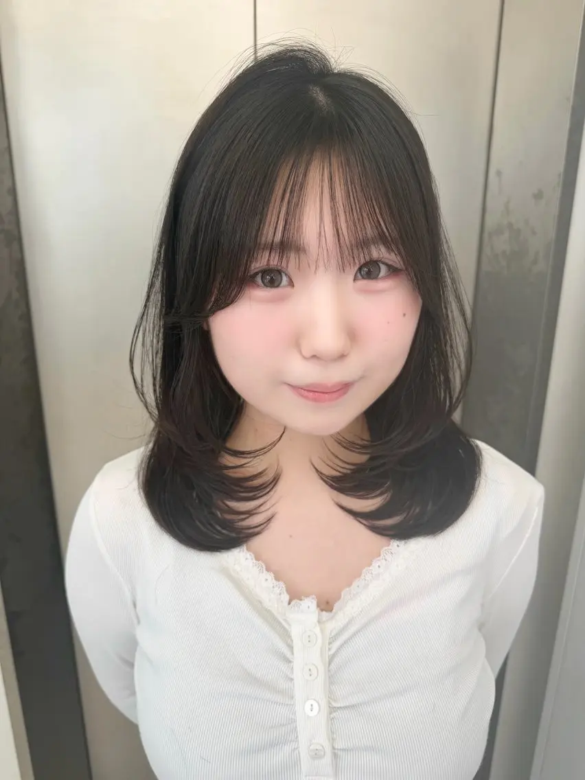 ミディアム カット レイヤーカット🫧 etsuのヘアスタイル