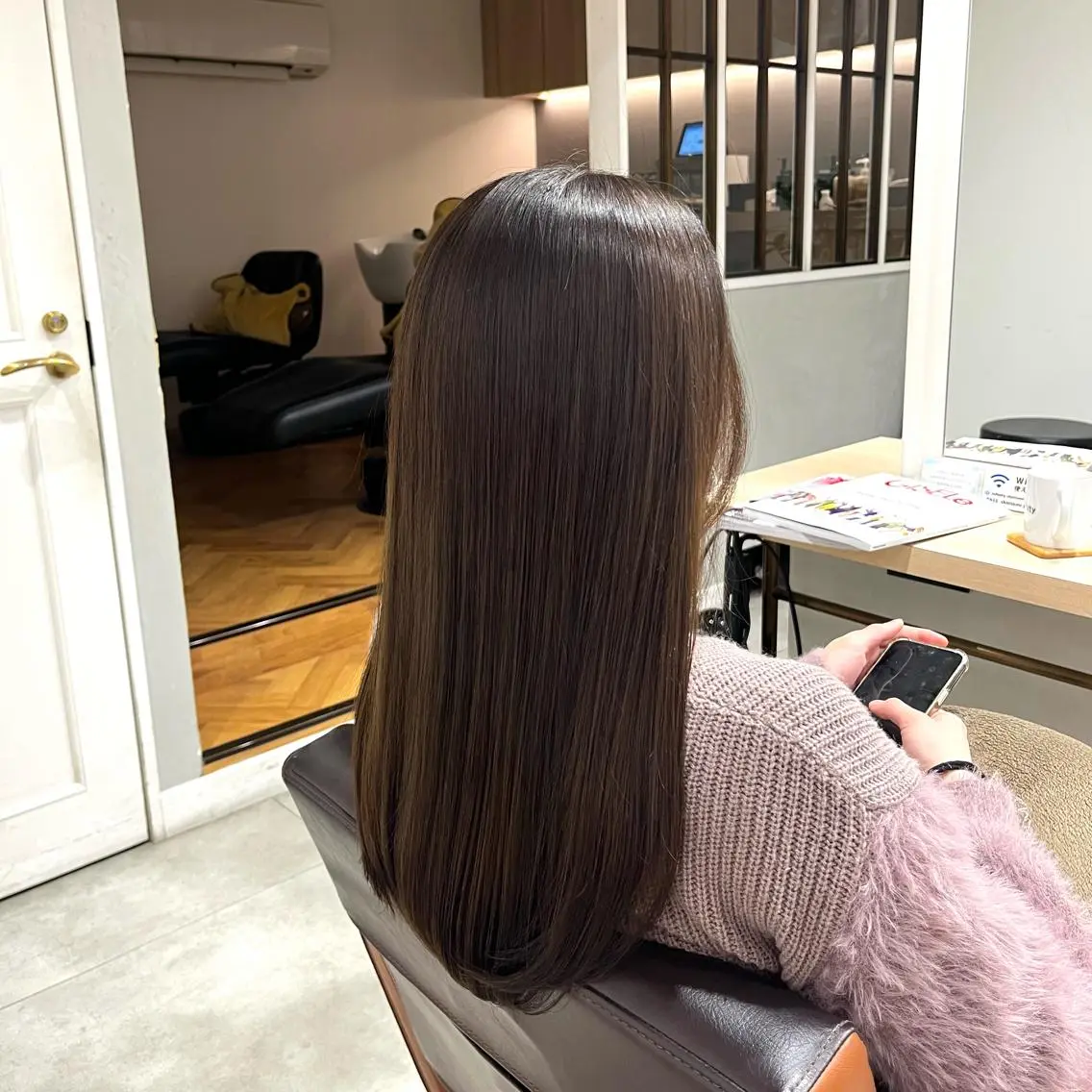 ロング カラー アッシュ オリーブアッシュ 鈴木 ほのかのヘアスタイル