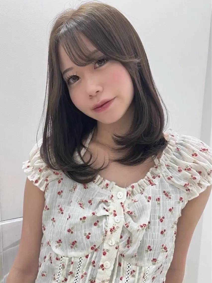 ミディアム ボブ レイヤーカット ヘアカラー ツヤ髪🫧 新宿エリア✨ゆめのヘアスタイル