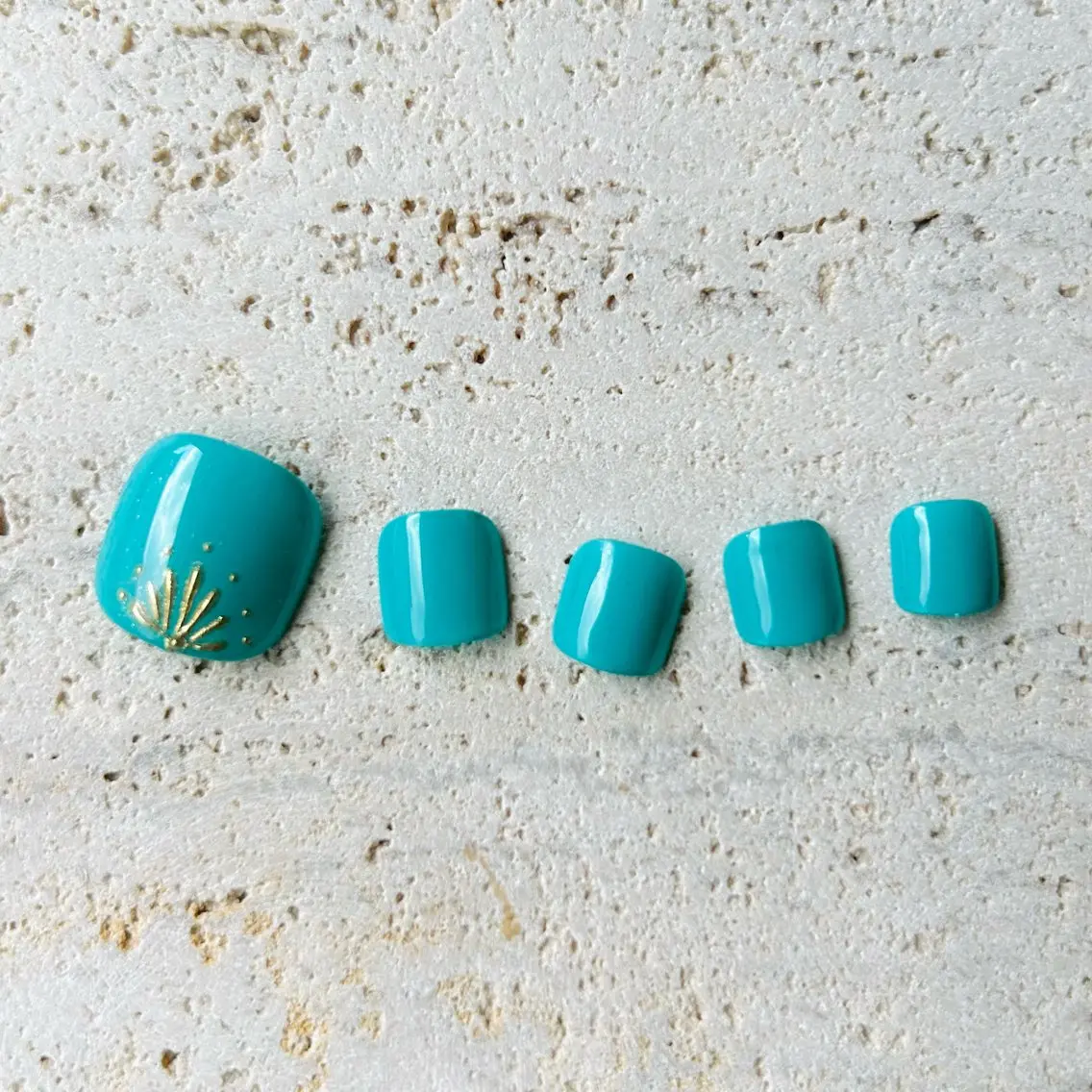 ネイル フットネイル Lily nailのネイルデザイン