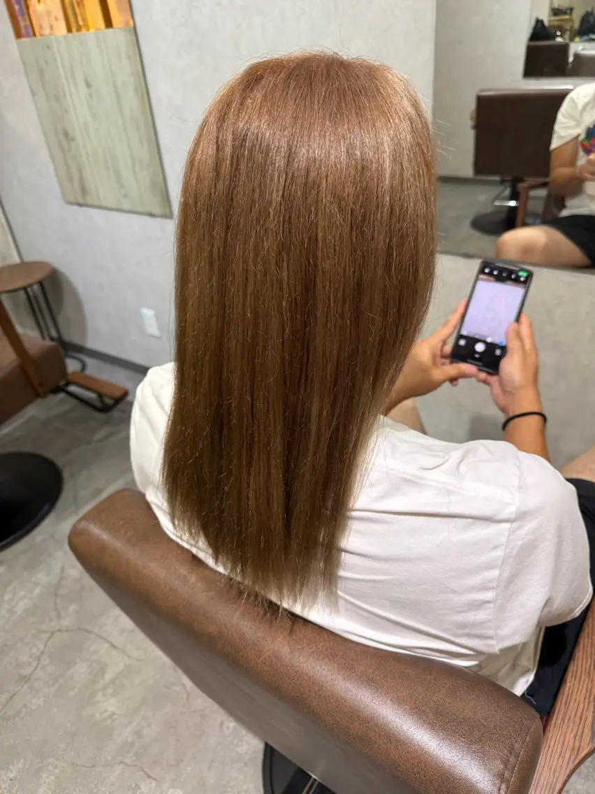 カラー ヘアカラー Bish Yanaのヘアスタイル
