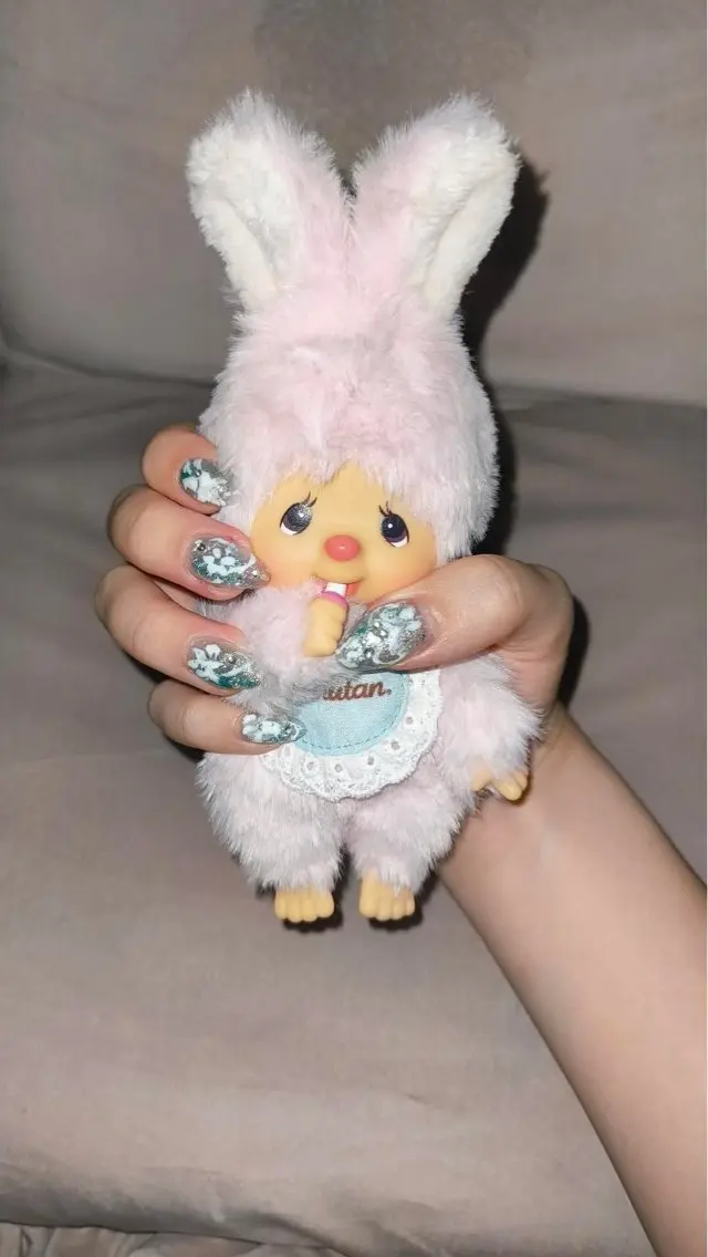 ショート ハンドネイル YOKOSUKA NAILS💅🩶のネイルデザイン