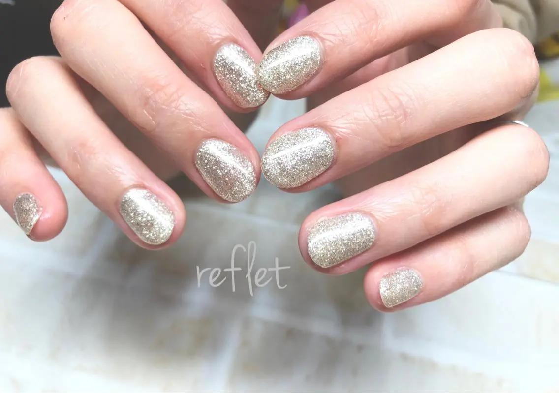 ネイル ワンカラーネイル シルバー ハンドネイル reflet nailのネイルデザイン