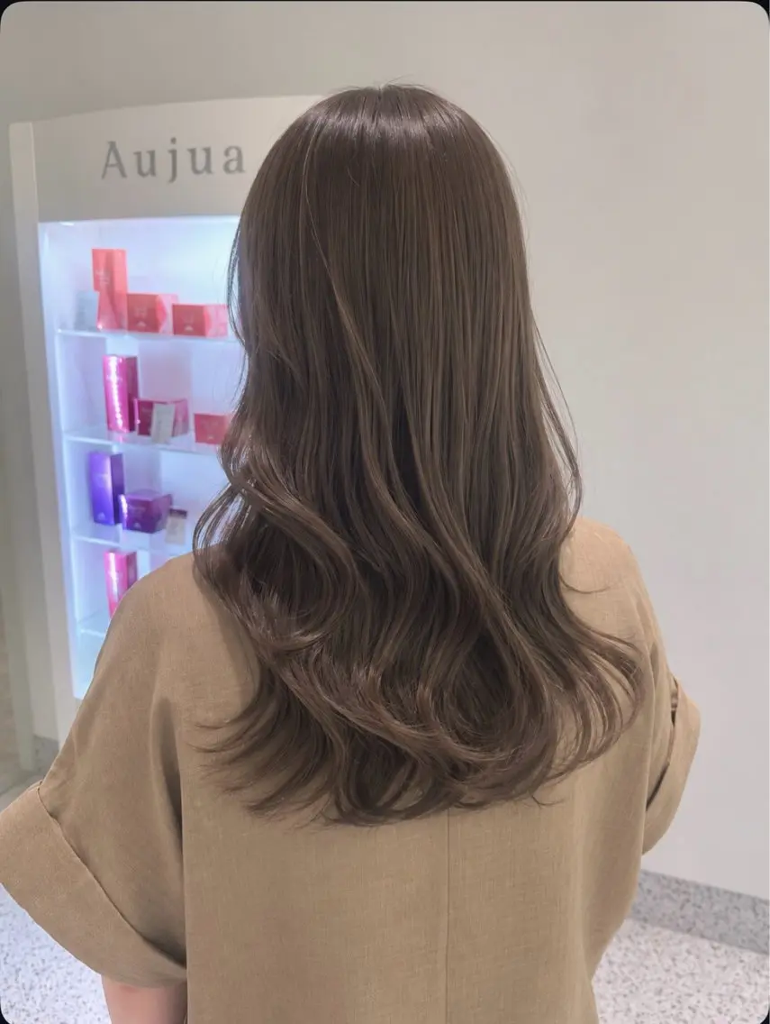 セミロング カラー パーマ ヘアアレンジ メンズ キッズ カット ヘアカラー トリートメント 透明感カラー／ 新潟万代/池野里衣のヘアスタイル
