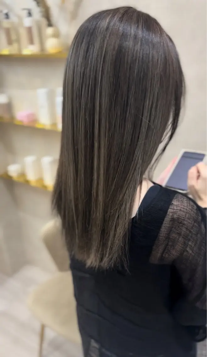 ロング カラー ハイライト 透明感カラー松本のヘアスタイル