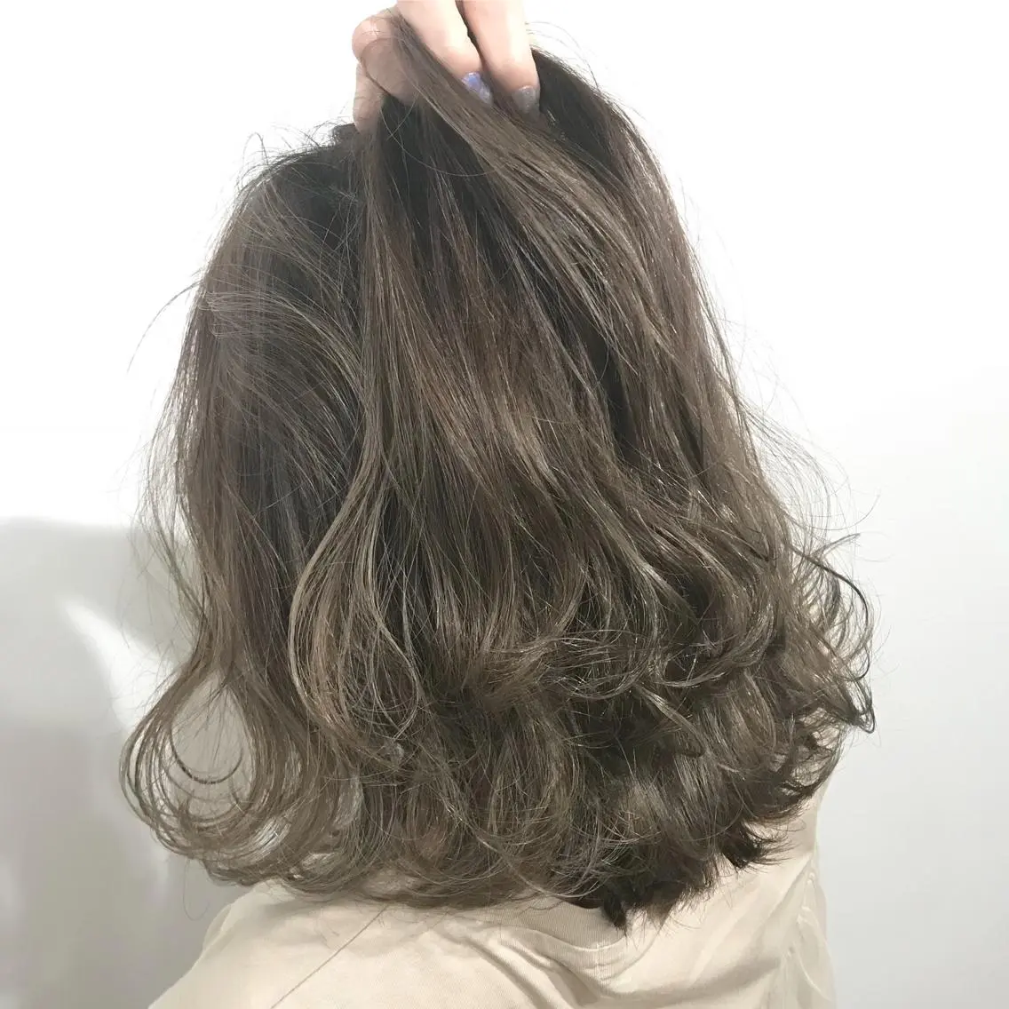 ミディアム ウルフ/デザイン/ 大阪/タカハシユウキのヘアスタイル