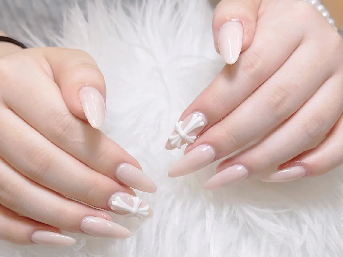 ネイル チークネイル 長さ出し フラッシュネイル フレンチネイル グラデーション ハンドネイル AN NAIL 高田馬場のネイルデザイン