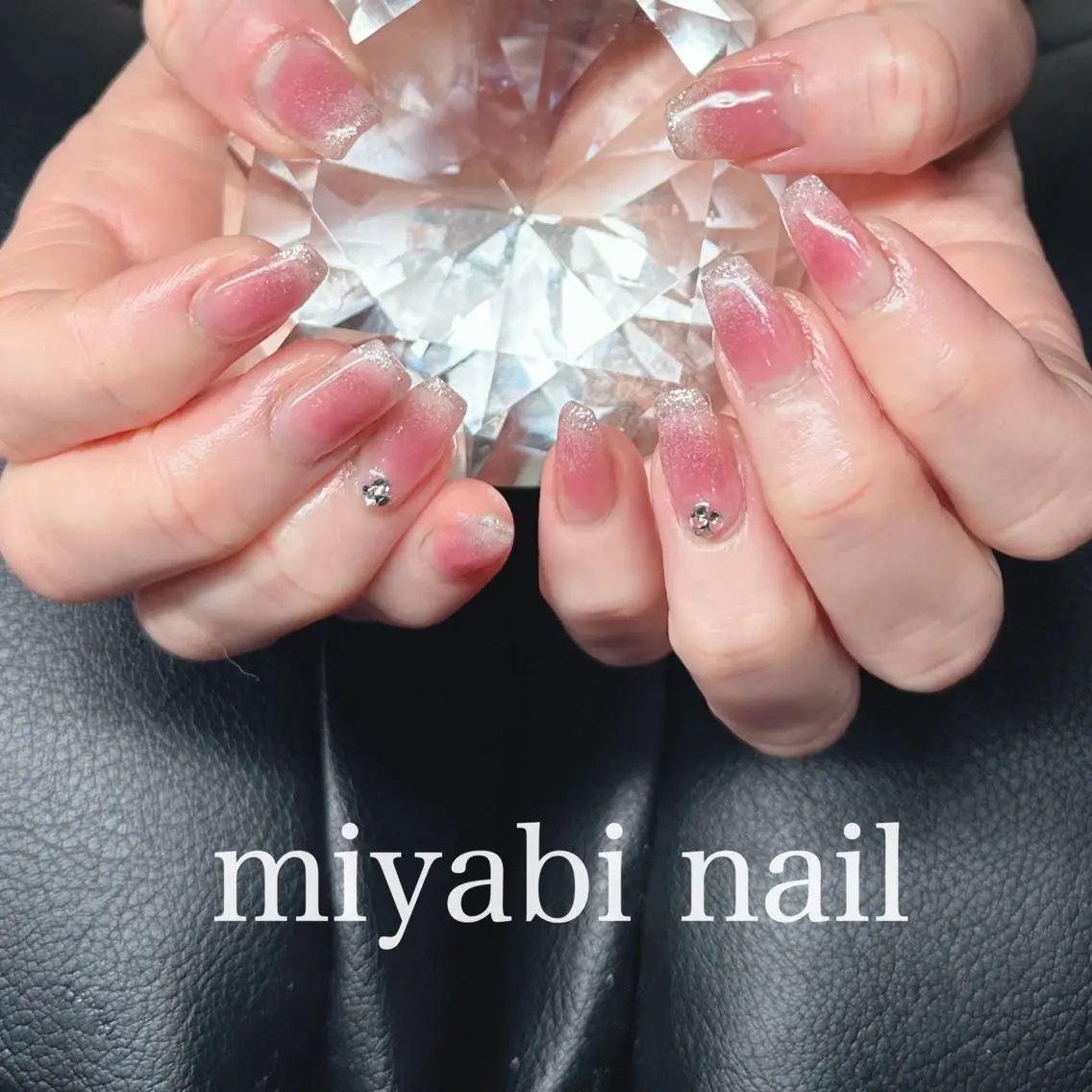 ネイル チークネイル ジェルネイル ラメ(グリッター) マグネットネイル 持ち込み ハンドネイル miyabi nail 桂川駅近くのネイルデザイン