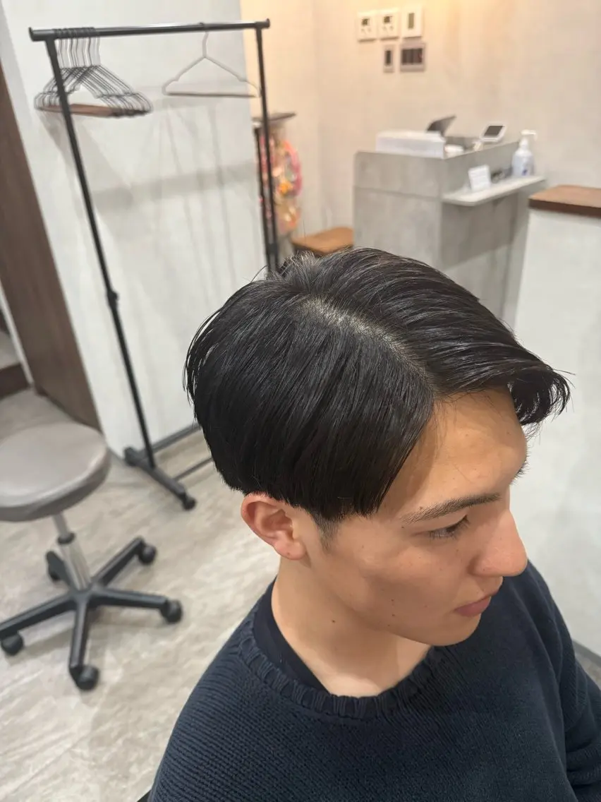 メンズ アップバング 刈り上げ 山田 聖也のヘアスタイル