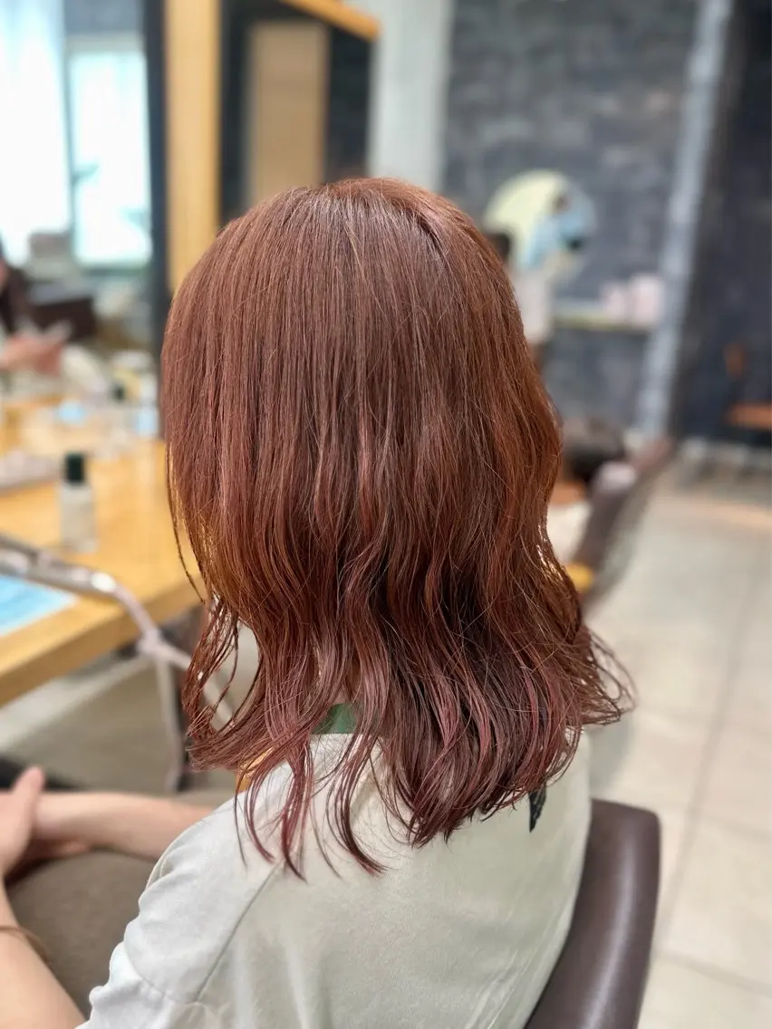 ミディアム カラー ブリーチ ブラウンカラー 透明感カラー ブリーチなしカラー ピンクカラー ヘアカラー トリートメント 🤎柔らかモテカラー 🌟佐藤壮也🌟のヘアスタイル