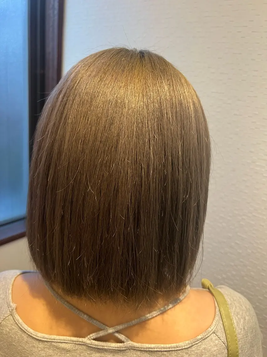 ミディアム カラー デザインカラー ハイライトカラー ハイトーンカラー ハイライト トリートメント terra🌈大久保 睦美のヘアスタイル