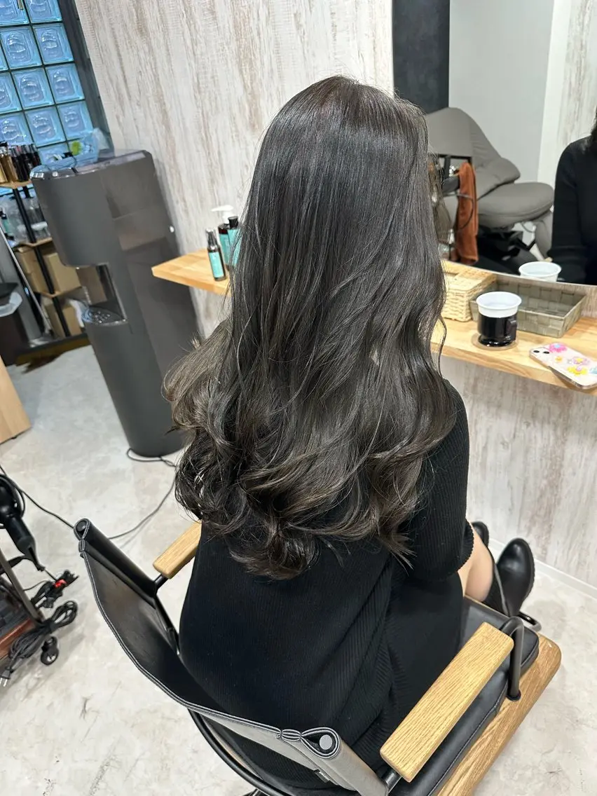 ロング カラー カット ヘアカラー トリートメント &y〜waito〜 鈴木悠平のヘアスタイル