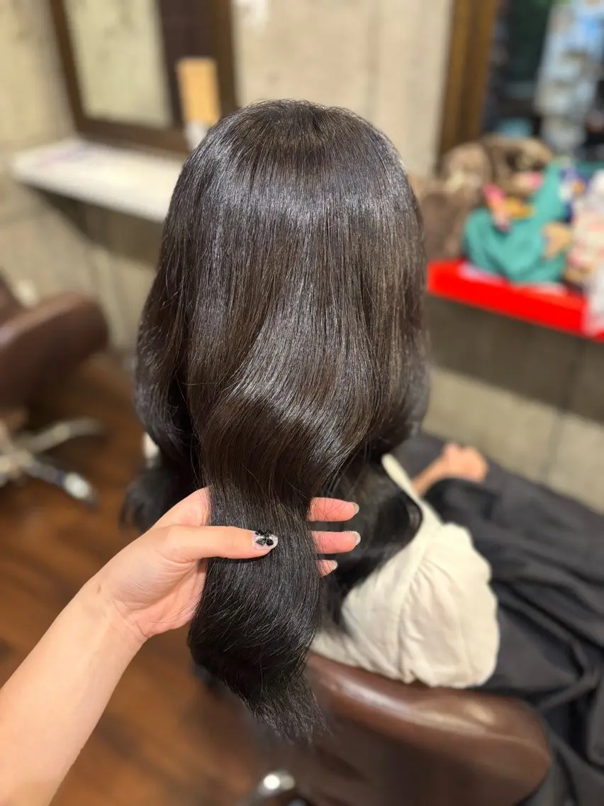 セミロング ラベンダーブラウン ヘアカラー natsumi 🌷のヘアスタイル