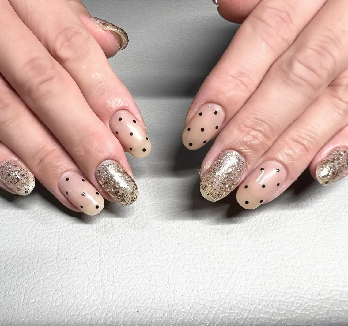 ネイル ドット オフィスネイル シンプルネイル ハンドネイル AJ nailのネイルデザイン