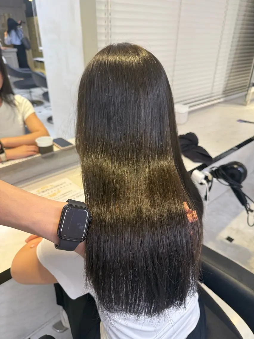 ロング カラー 透明感カラー ダークグレー ダークグレージュ グレージュ 韓国風グレージュ 🤍たくみ🤍のヘアスタイル