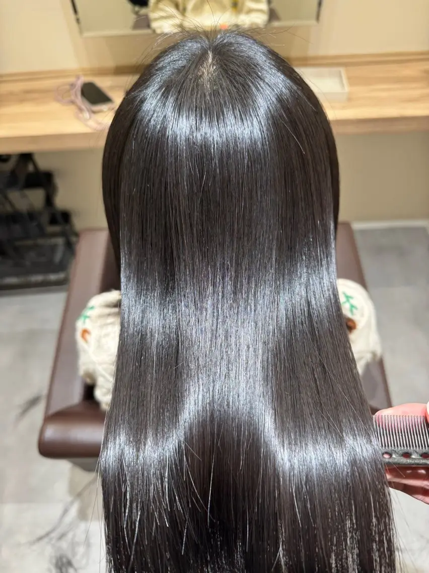 ロング 酸性ストレート 杉山 遥斗のヘアスタイル