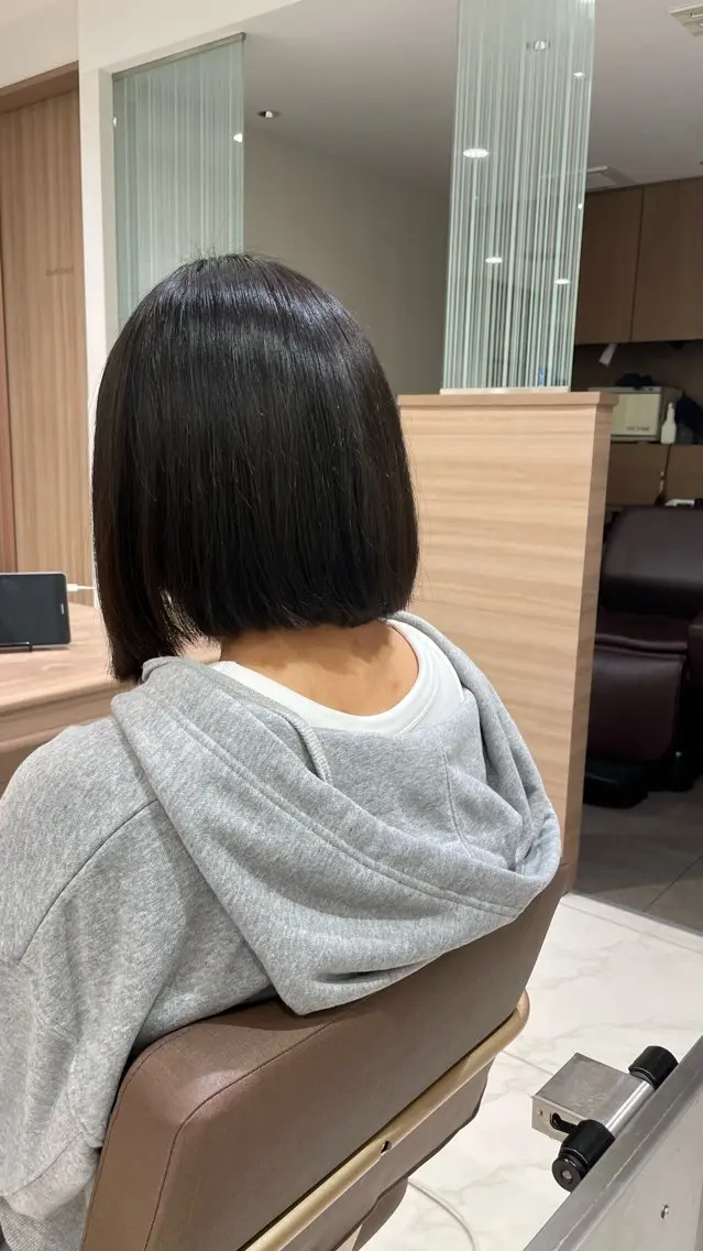 ショート カット 縮毛矯正 ハイトーン募集中 💜✝️荒川優輝のヘアスタイル