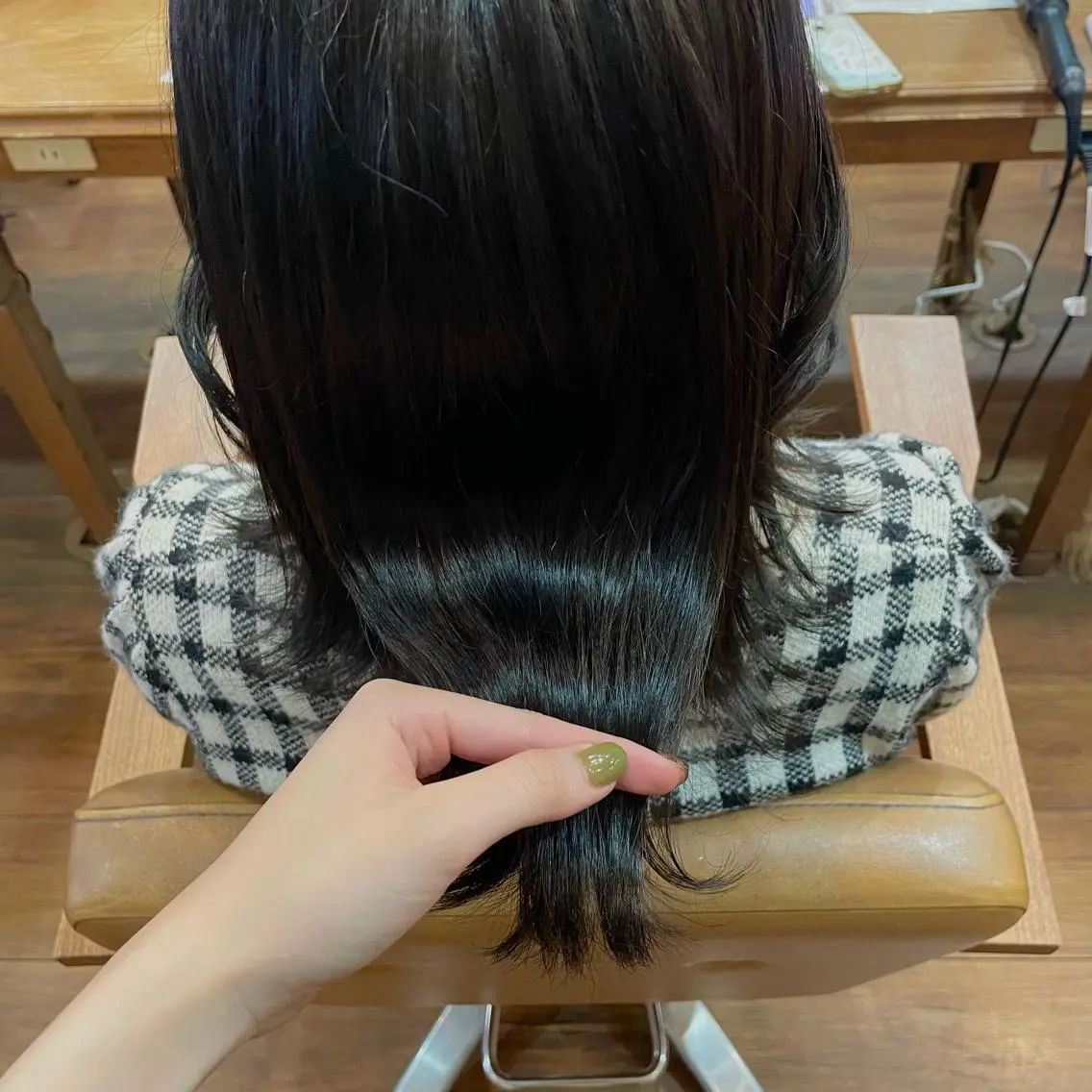 セミロング Saako/髪質改善 /耳つぼジュエリーのヘアスタイル