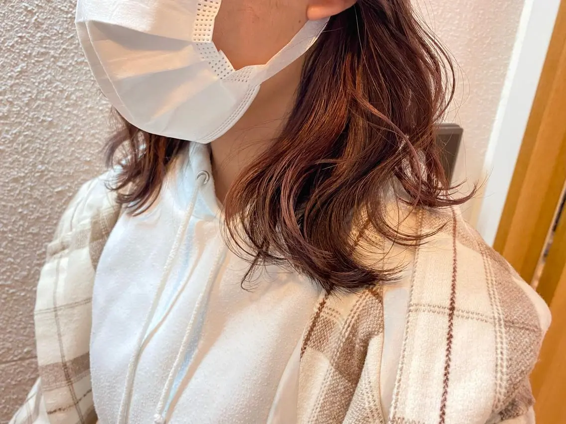 ミディアム カラー ヘアアレンジ ネイル マツエク・マツパ アディクシーカラー ブリーチ 透明感カラー エドルカラー ハイライトカラー 夜23時まで予約🉑 reverieあきらのヘアスタイル