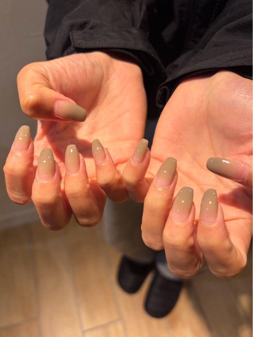 ネイル ハンドネイル 𝗶𝗿𝗼𝗵𝗮 ໒꒱ 𓏸*˚のネイルデザイン