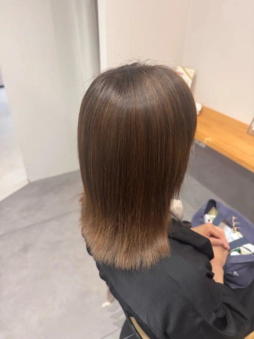 カラー ヘアカラー 坪井 れあのヘアスタイル