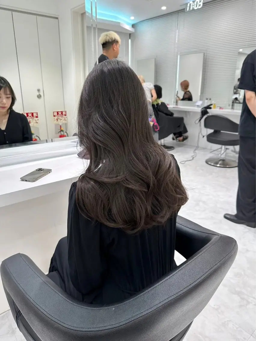 ロング カット ヘアカラー 縮毛矯正 🤍ワンホンヘア 🤍Rikuto🤍のヘアスタイル