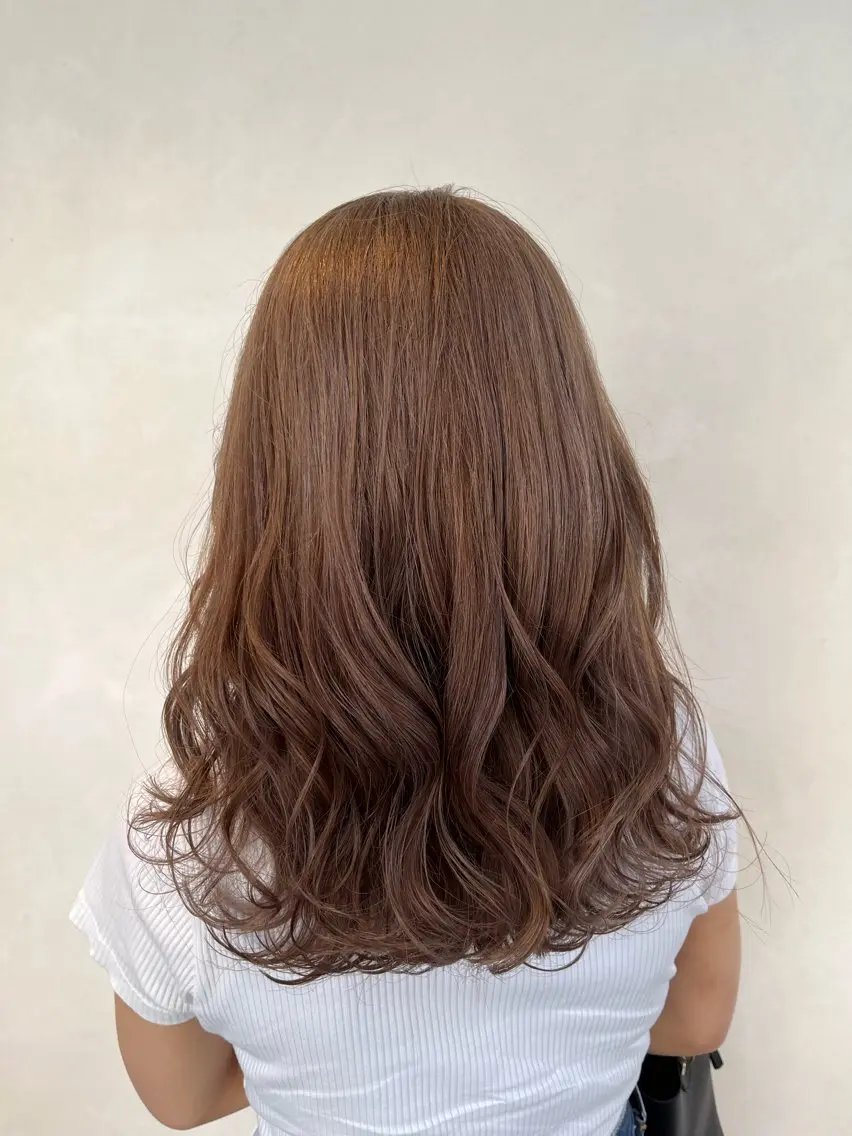 セミロング カラー ブリーチ ブリーチなしカラー ヘアカラー トリートメント 艶髪ブリーチ/レイヤ ー/竹本幸希のヘアスタイル