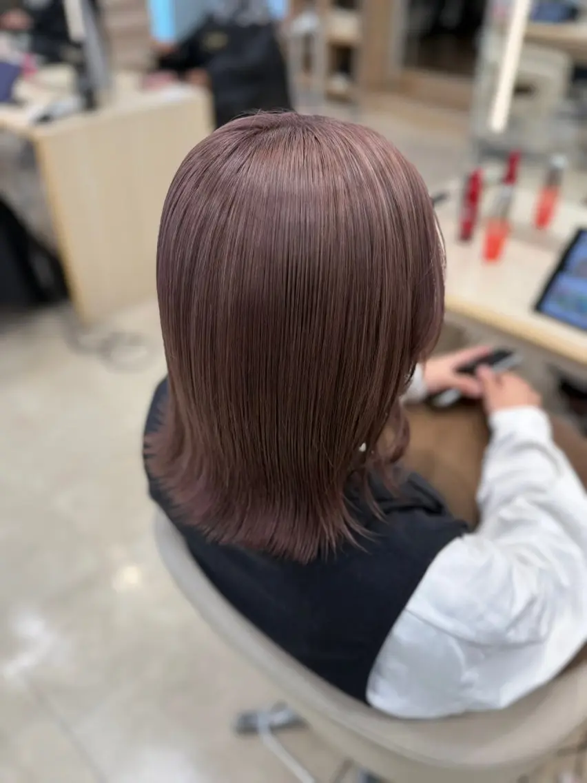 ミディアム ヘアカラー 岡田 和馬のヘアスタイル