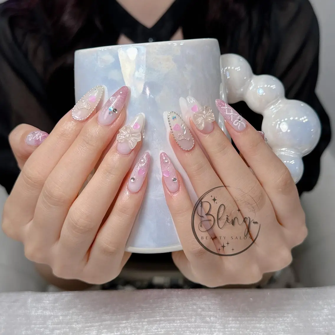 カラー ロング グラデーションカラー 韓国風ヘア ハンドネイル Bling Salonのネイルデザイン