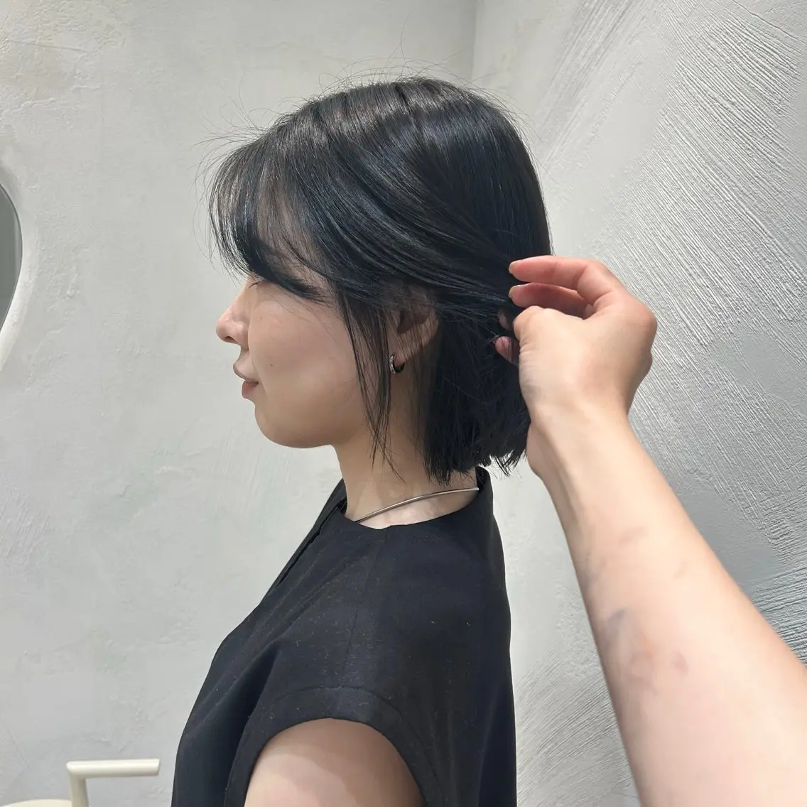 【就活・実習を頑張るあなたに❣️📚✍🏻】ツヤツヤ暗髪カラー🖤⋆͛*͛黒染めはしたくない!という方にオススメ🌟の写真