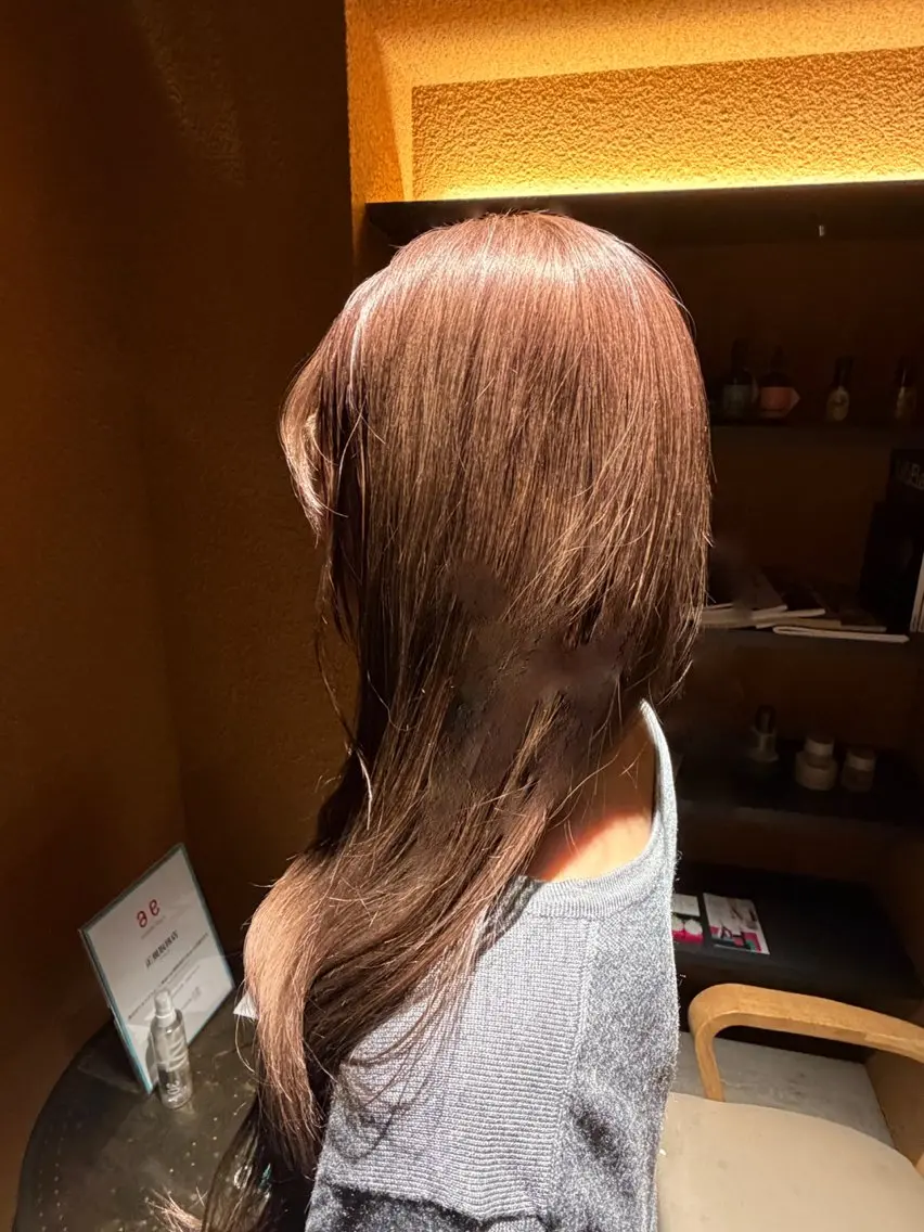 ロング カラー ベージュカラー ブリーチ ヘアカラー トリートメント 似合わせカラー🍒 ×ヘッドスパ🫧のヘアスタイル