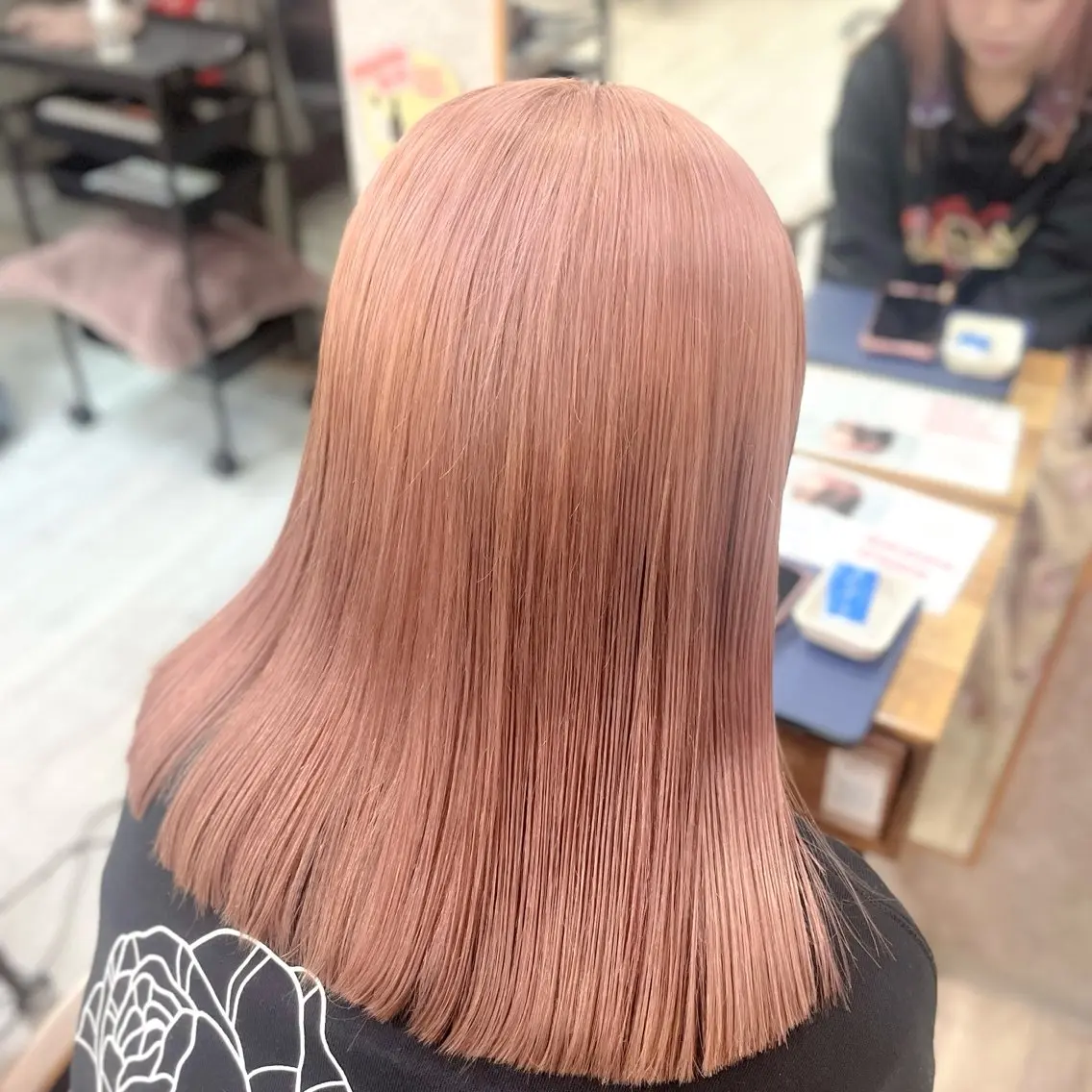 【ケア剤入り✨️】レディースカット+ブリーチカラー+ヘアエステトリートメント🤍 ̖́-の写真