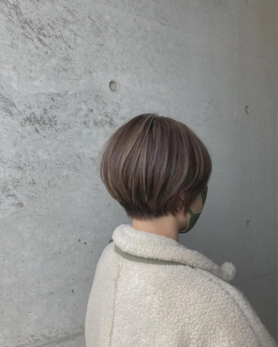 【✨ブリーチ✨】カット×ハイライト×オンカラー×トリートメントの写真