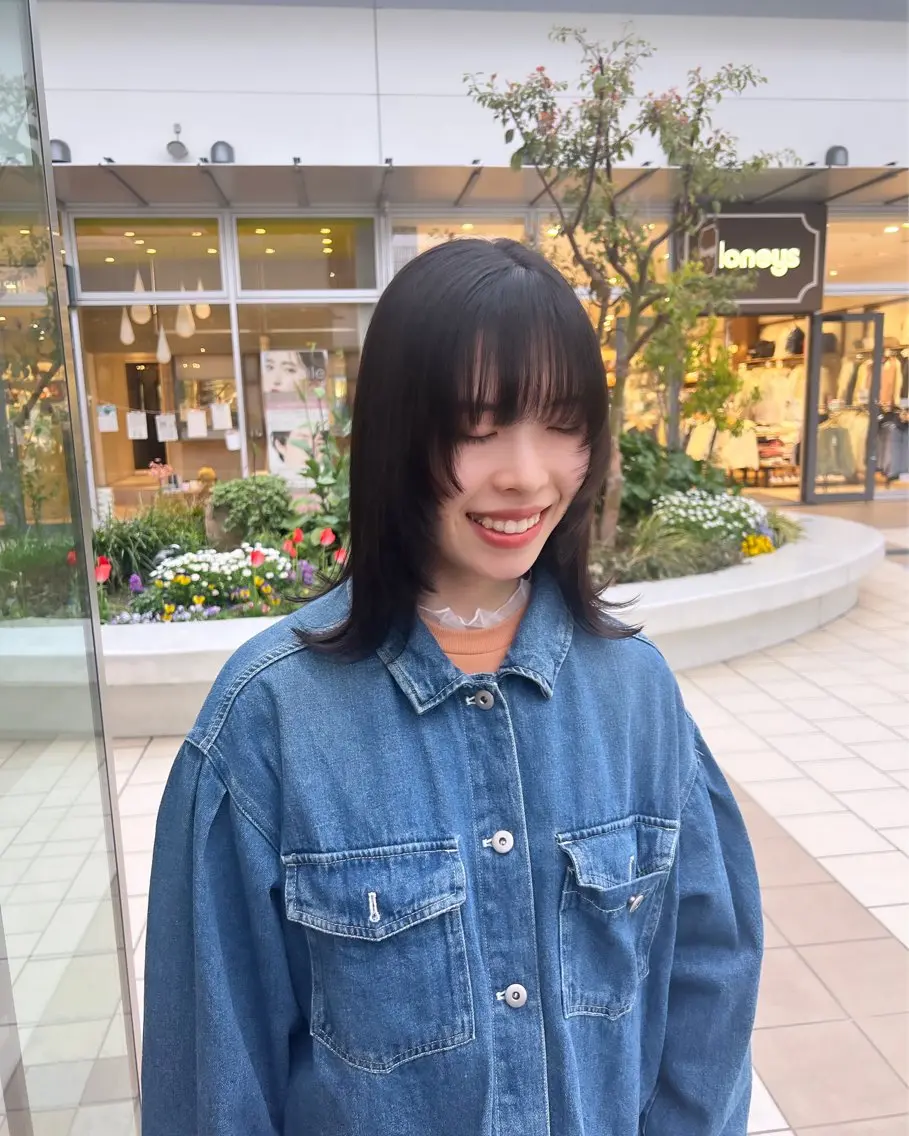 ミディアム 顔まわりレイヤー レイヤーカット カット 🫧Ai/ ロロネー森ノ宮💖のヘアスタイル