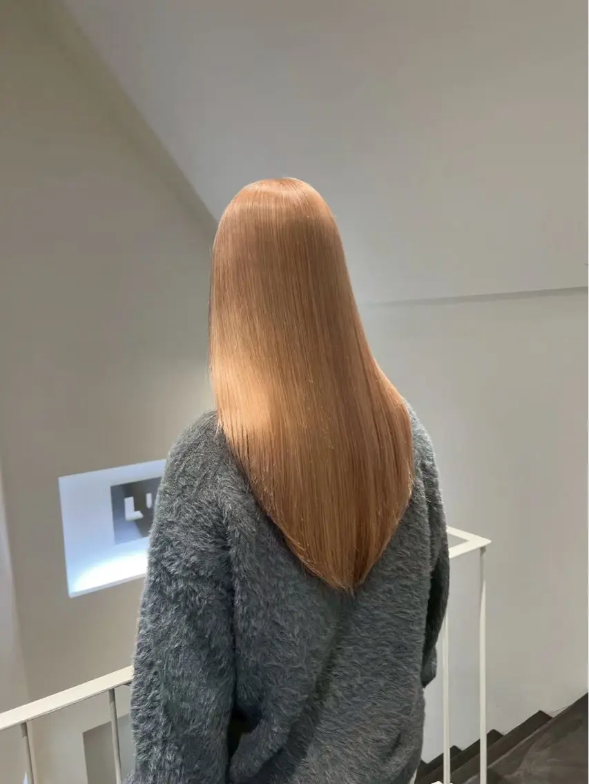 ロング ヘアカラー MIZUKI LUCK TOKYOのヘアスタイル