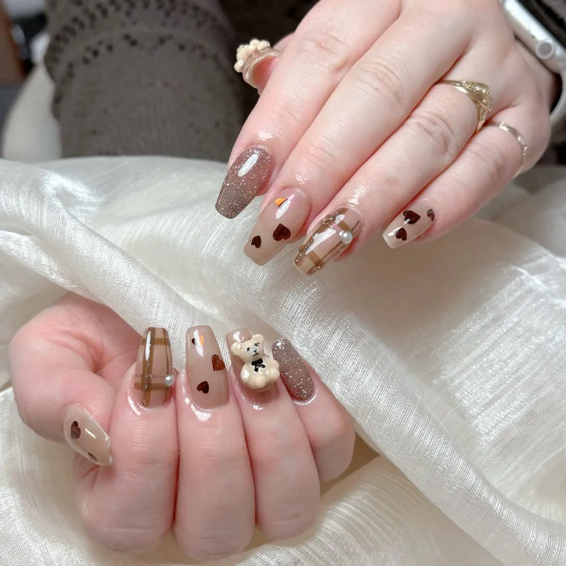 ネイル オーロラネイル チークネイル フレンチネイル ジェルネイル ガラスフレンチ Nail Jolieのネイルデザイン