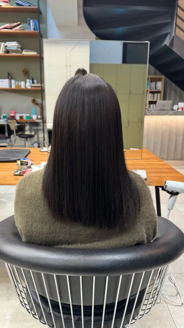 セミロング ⭐️カラーSweet Room氷室翔也⭐️のヘアスタイル